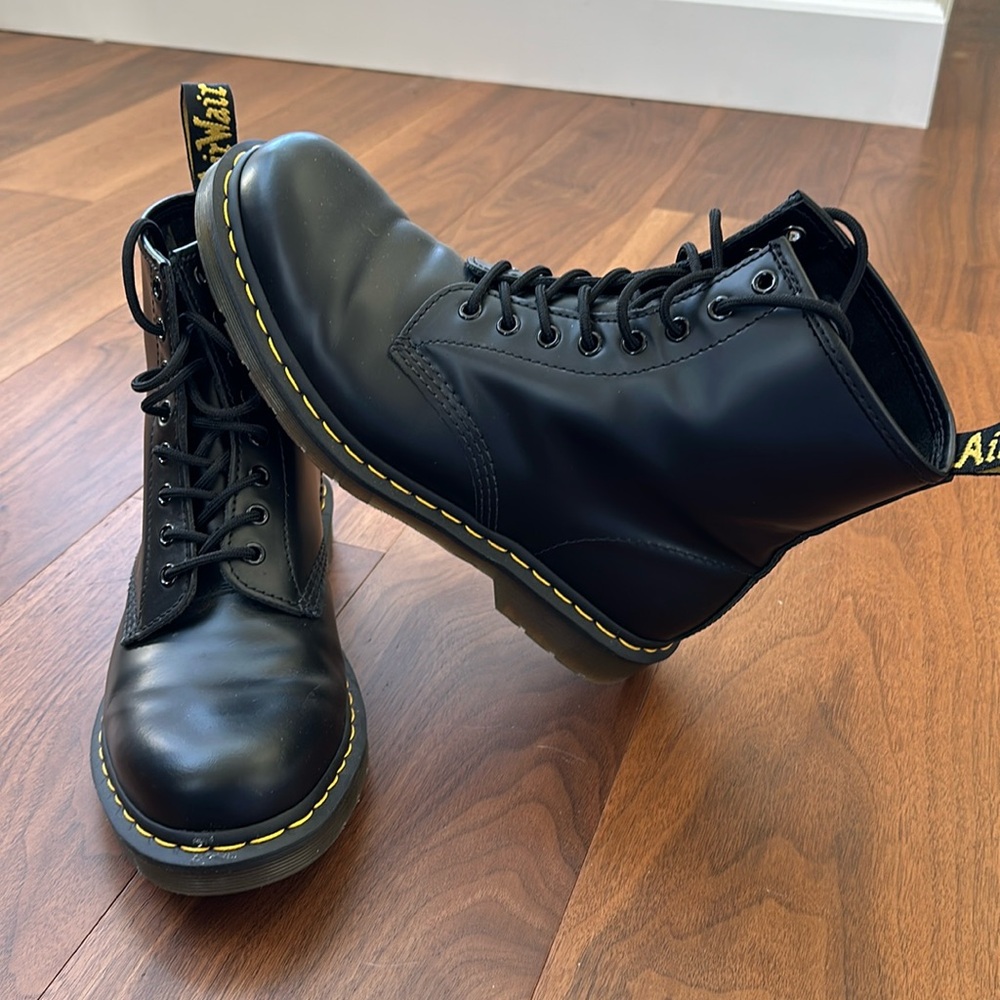 Men’s Dr. Marten 1460